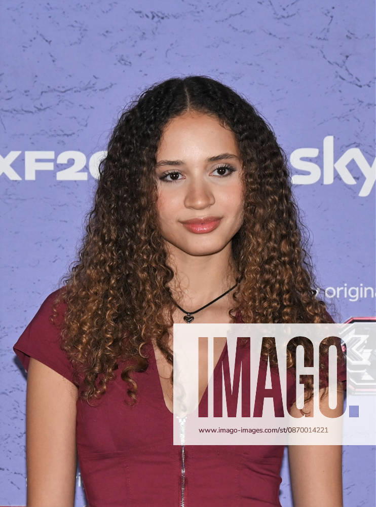 IPA89927857 - Milan, Italy: X Factor 2026 photocall featuring the 12 official contestants JAKE LA FURIA S TEAM In the photo: ALÌA (Martina Cerutti)