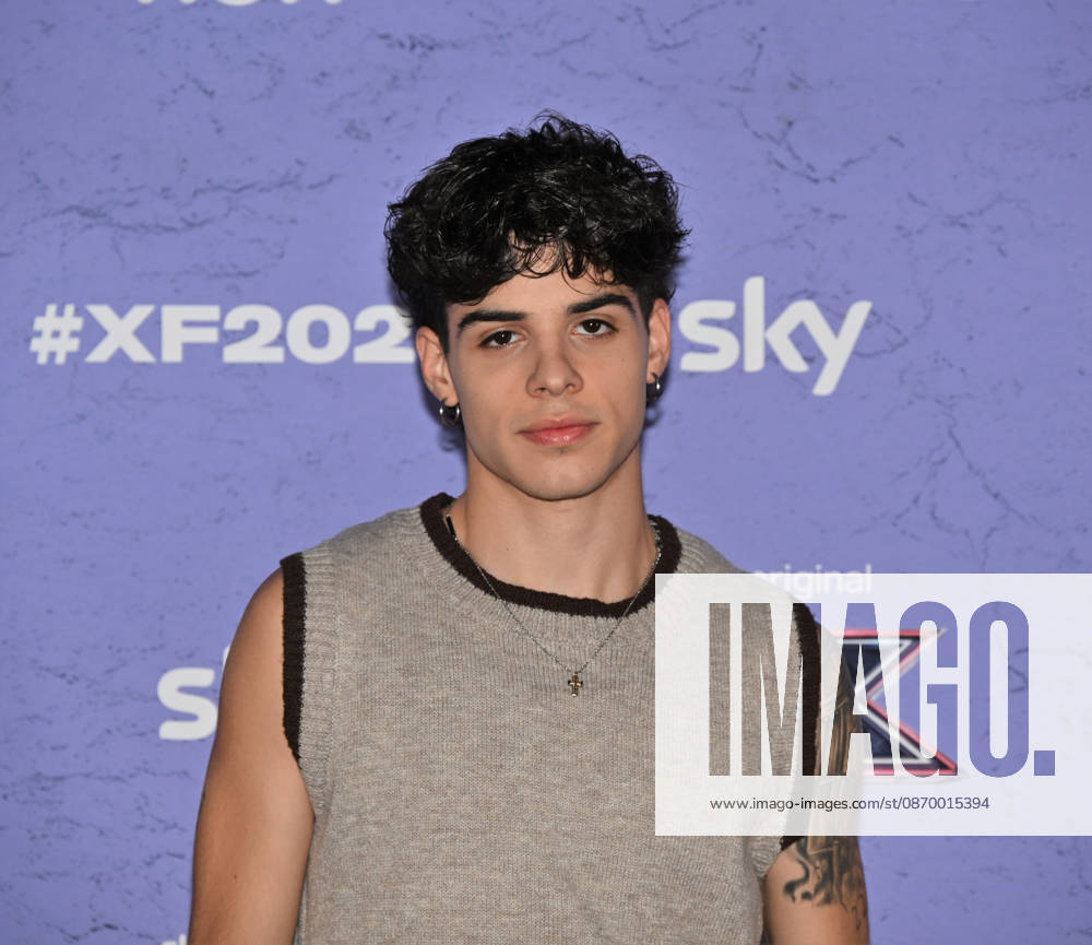 IPA89928087 - Milan, Italy: X Factor 2026 photocall featuring the 12 official contestants PAOLA IEZZI S TEAM In the photo: Manul (Manuel Gargano)