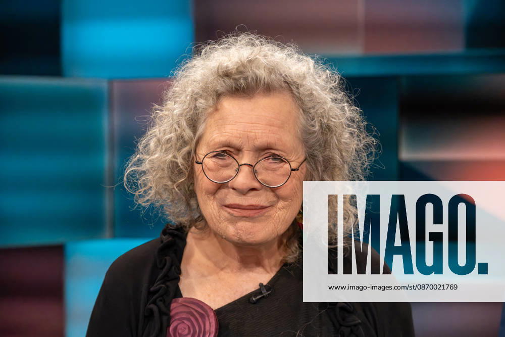 Hart aber Fair from Cologne on October 19, 2026. Pictured: Elisabeth van der Wal. The retiree and former senior government official considers civil servant status unnecessary for large segments of the public sector