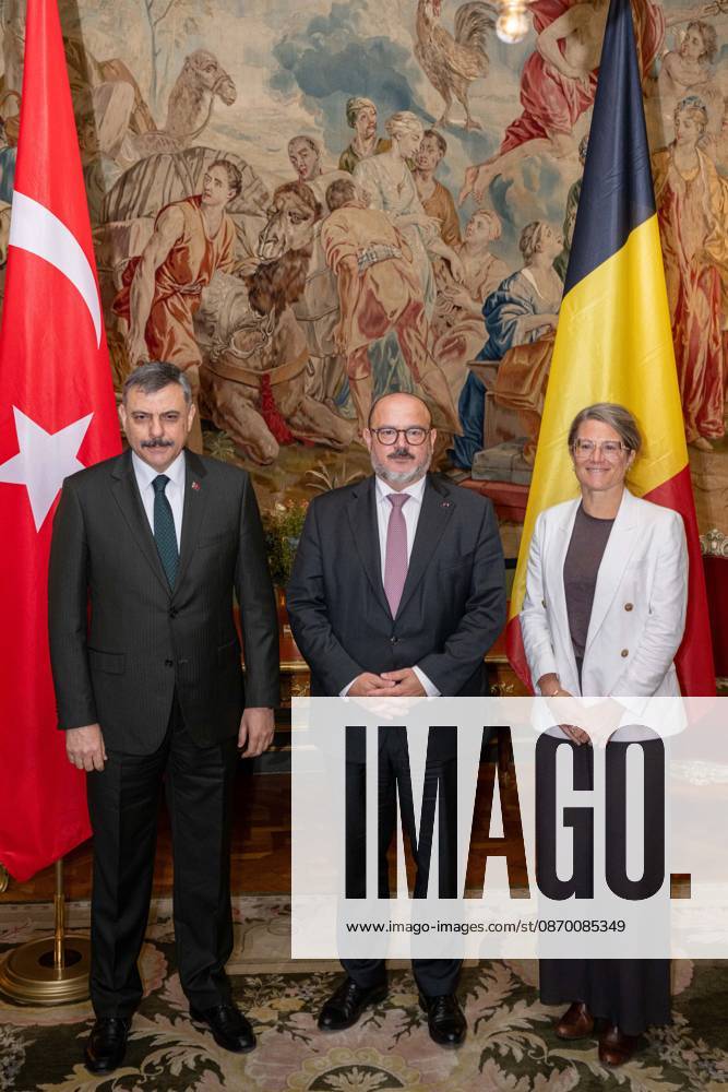 Turkey s Interior Minister Mustafa Ciftci; Minister of Interior Bernard Quintin and N-VA s Anneleen Van Bossuyt pose for the photographer at a meeting of several Federal Minister s with a Turkish delegation, Tuesday 20 October 2026, in Brussels. JONASxROOSENS 190376516