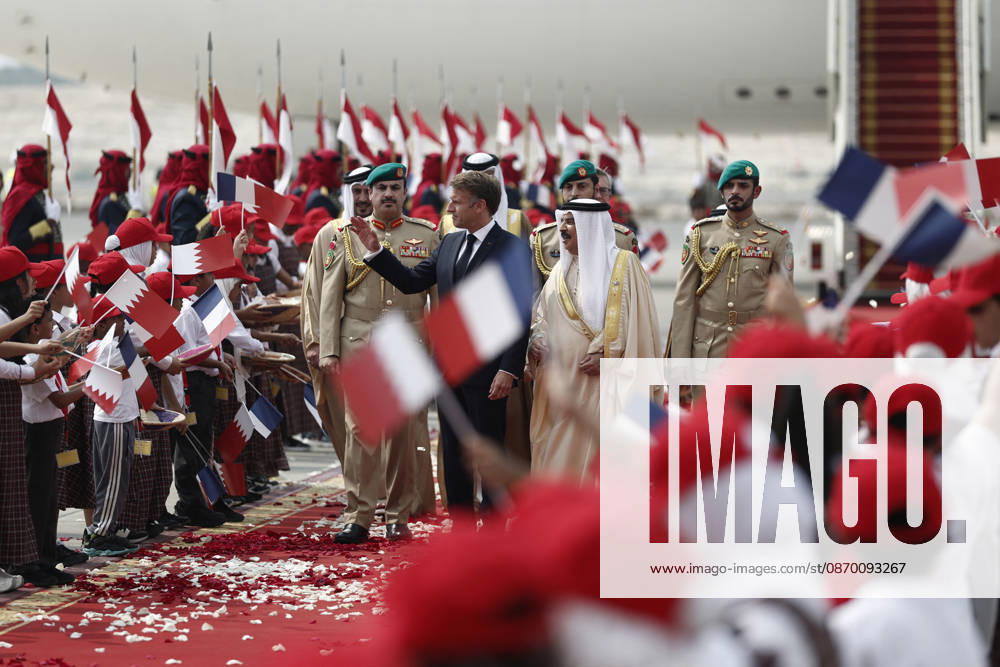 President Macron Visits Bahrain Bahrain s King Hamad bin Isa Al Khalifa welcomes French President Emmanuel Macron upon his arrival at Sakhir Air Base, in Manama, Bahrain, October 20, 2026. Photo by Benoit Tessier Pool ABACAPRESS.COM Manama Bahrain