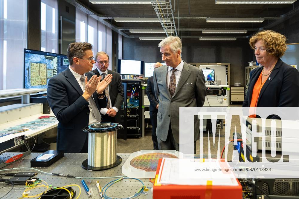 King Philippe - Filip of Belgium pictured during a visit to IGent, a research building at the UGent University where scientists and companies collaborate to develop innovative technologies, on Tuesday 20 October 2026, in Gent. JAMESxARTHURxGEKIERE 190398539