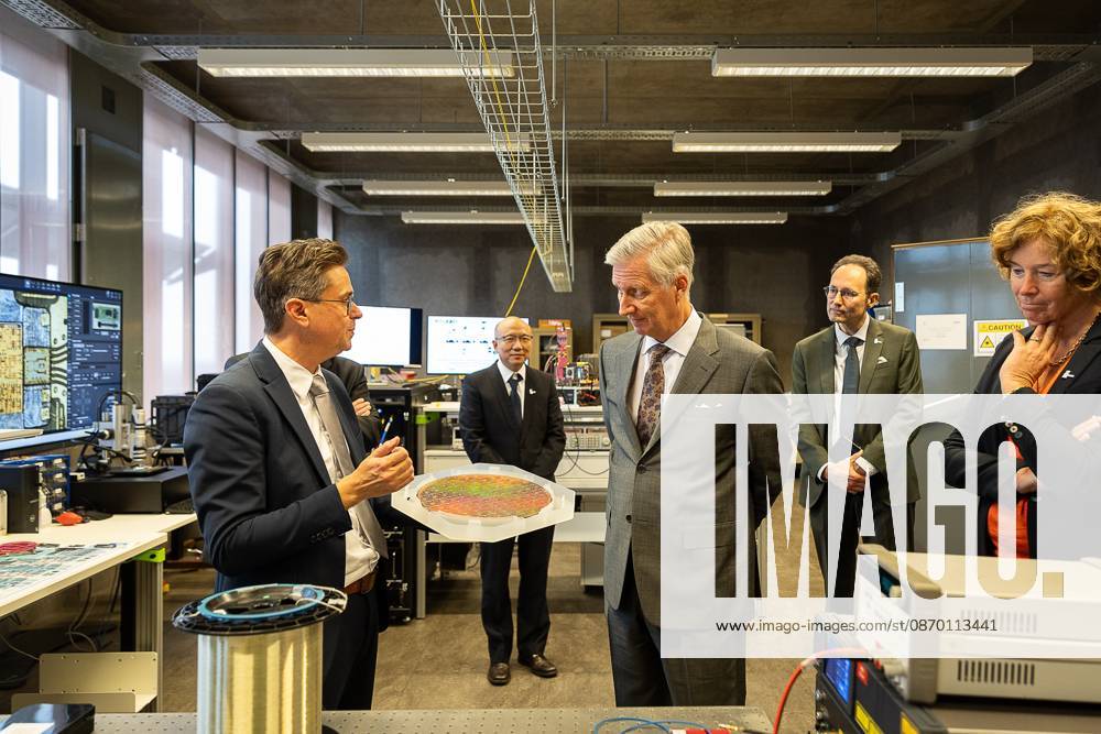 King Philippe - Filip of Belgium pictured during a visit to IGent, a research building at the UGent University where scientists and companies collaborate to develop innovative technologies, on Tuesday 20 October 2026, in Gent. JAMESxARTHURxGEKIERE 190398561