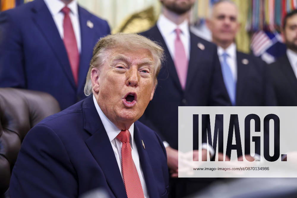 President Donald Trump responds to questions from reporters following his remarks about efforts to crack down on taxpayer fraud in the Oval Office of the White House in Washington, DC on Tuesday, October 20, 2026. WASP20261020129 JIMxLOxSCALZO
