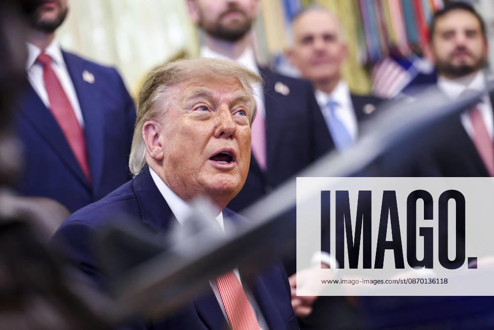 US President Trump speaks to reporters on taxpayer fraud US President Donald Trump responds to a question from the news media following his remarks about efforts to crack down on taxpayer fraud in the Oval Office of the White House in Washington, DC, USA, 20 October 2026. WASHINGTON DISTRICT OF COLUMBIA United States