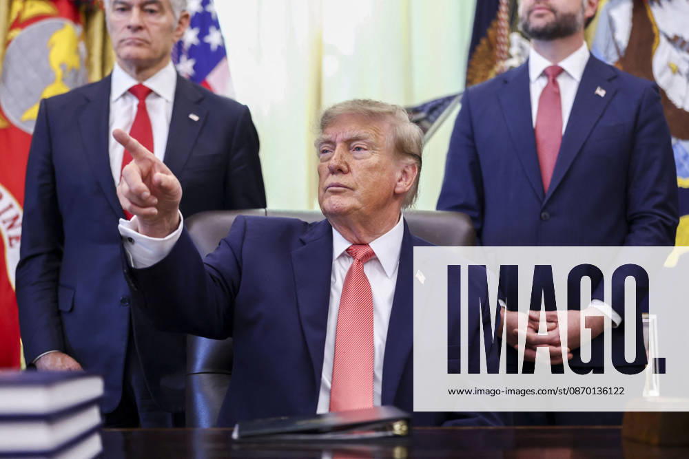 US President Trump speaks to reporters on taxpayer fraud US President Donald Trump responds to a question from the news media following his remarks about efforts to crack down on taxpayer fraud in the Oval Office of the White House in Washington, DC, USA, 20 October 2026. WASHINGTON DISTRICT OF COLUMBIA United States