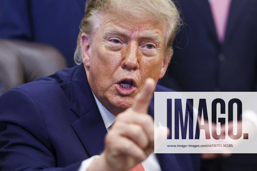 President Donald Trump responds to questions from reporters following his remarks about efforts to crack down on taxpayer fraud in the Oval Office of the White House in Washington, DC on Tuesday, October 20, 2026. WASP20261020137 JIMxLOxSCALZO