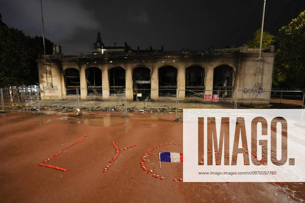 France extends curfews in several cities in wake of weekend violence LYON, FRANCE - OCTOBER 20: A view from part of Lyon s Presqu ile as a curfew goes into effect for the second consecutive night from 9 pm to 6 am by order of Rhone prefect Etienne Guyot, barring people from moving around or remaining on public streets within the Cordeliers, Bellecour and Ainay areas, excluding Place des Terreaux, while bars, restaurants, cinemas, theatres and public transport remain operational following previous violence, damage, and looting, on October 20, 2026. Mathieu Prudhomme Anadolu Lyon France. Editorial use only. Please get in touch for any other usage.