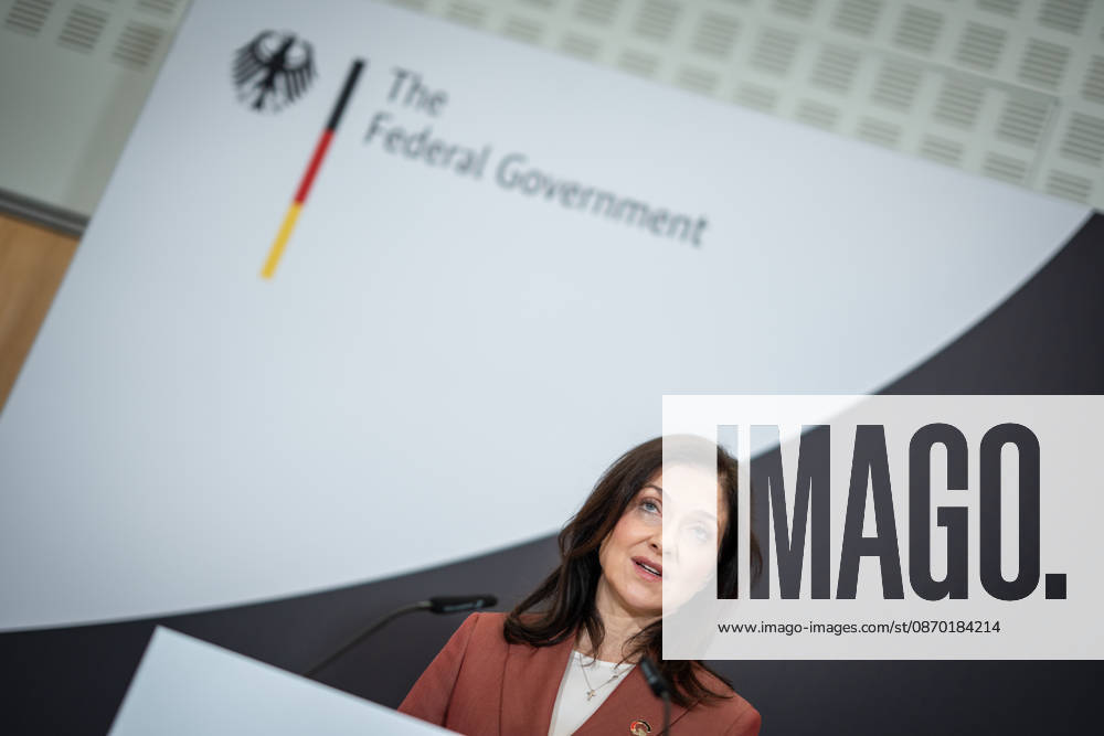 Katherina Reiche, Federal Minister of Economics, delivering the closing remarks at the Invest in Germany Summit 2026 at the ESMT European School of Management and Technology in Berlin, Berlin, Germany; ESMT Berlin