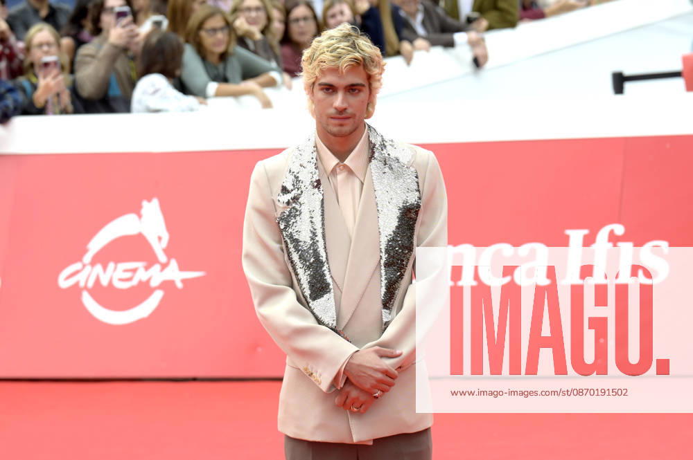 Lorenzo Zurzolo at the premiere of the film *7 anniversari* at the 21st Rome International Film Festival (Festa del Cinema di Roma) 2026 at the Auditorium Parco della Musica in Rome, October 20, 2026 Foto:xA.xM.xTinghinox xFuturexImagex anniversari_6047