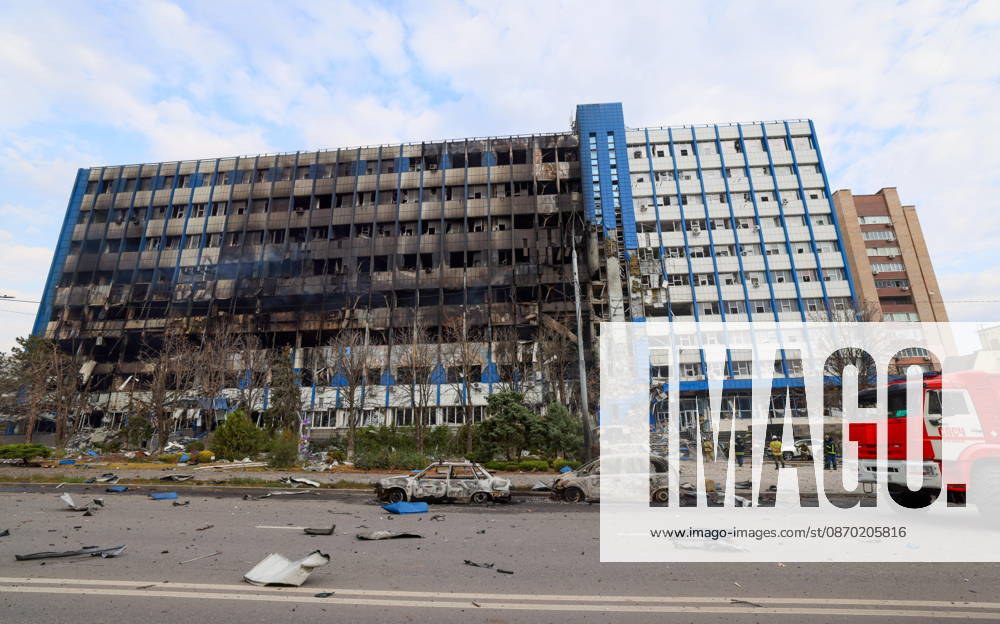 RUSSIA, LUGANSK - OCTOBER 21, 2026: A communication hub suffers damage from a Ukrainian drone strike Lugansk Russia - ZUMAt113 20261021_zaa_t113_070