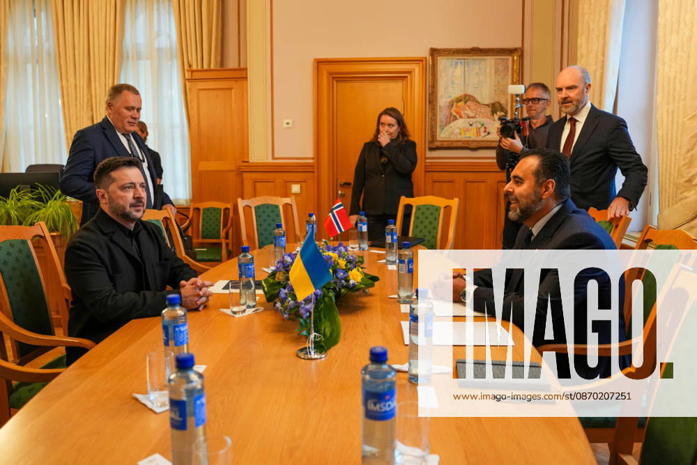 Ukrainian President Visits Norway Oslo 20261021 Ukrainian President Volodymyr Zelenskyy visits the Storting Photo by Ole Berg Rusten NTB POOL Oslo Norway ZV9ftlWoLEA Ref BNC POLZV9ftlWoLEA jpg