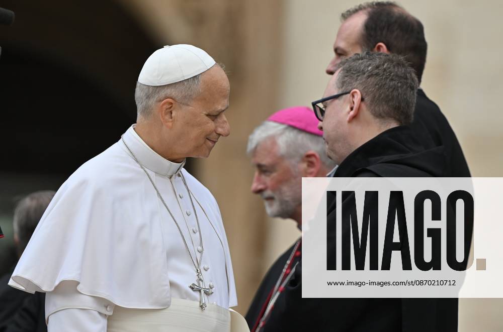 ITALY-POPE-2026 10 21 Italy, Rome, Vatican City, October 21, 2026: Pope Leo XIV during his weekly general audience in St Peter s Square at the Vatican. Photo: Copyright Alessia Giuliani Catholipressphoto - NO BOOKS