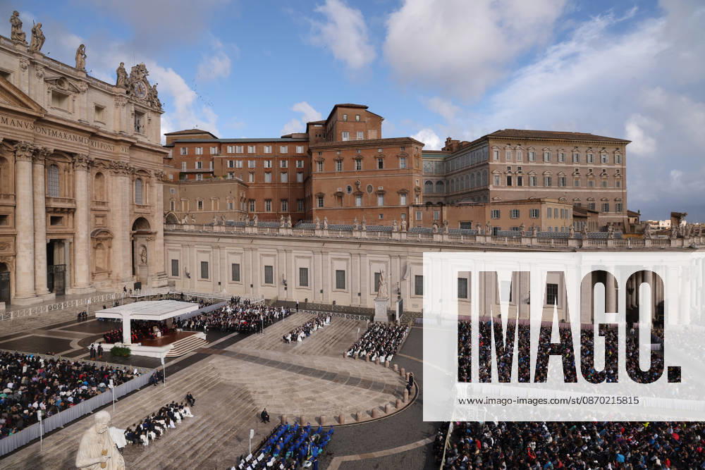 IPA89979522 - Vatican City - Italy, October 21, 2026: Pope Leo XIV presides over the Wednesday General Audience in St. Peters Square following his recovery from lung surgery. This morning, thousands of faithful and pilgrims from around the world gathered in St. Peters Square to attend the Wednesday General Audience with Pope Leo XIV. It was a moment of prayer, listening, and fellowship that filled the square with hope, reflection, and joy.