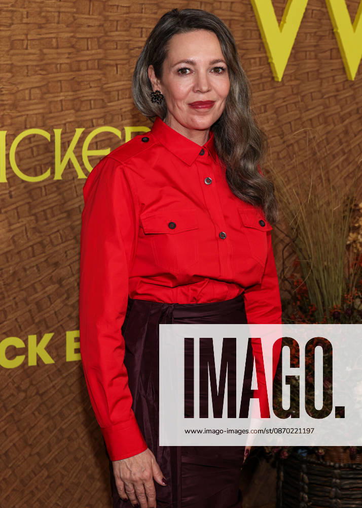 Los Angeles Premiere Of Black Bear s Wicker LOS ANGELES, CALIFORNIA, USA - OCTOBER 20: Olivia Colman arrives at the Los Angeles Premiere Of Black Bear s Wicker held at the DGA Theater Complex at The Directors Guild of America on October 20, 2026 in Los Angeles, California, United States. Los Angeles DGA Theater Complex at The Directors Guild of America California United States