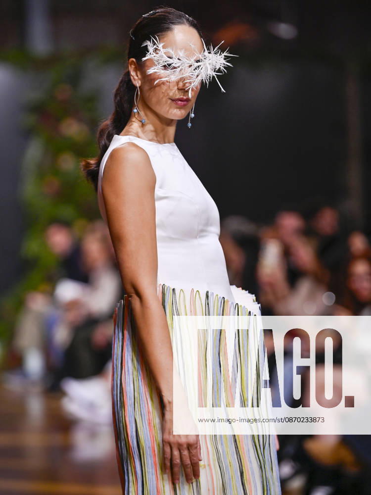A model walks the runway during the ASN s - SENORITO ORTEGA fashion show, as part of Atelier Couture, held at the Fabrica de Tapices, on october 20, 2026, in Madrid, Spain. Madrid Spain - ZUMAc312 20261021_zsp_c312_014