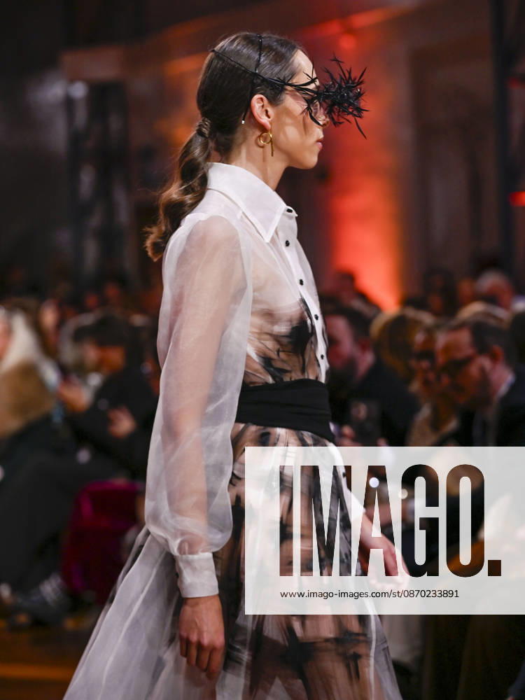 A model walks the runway during the ASN s - SENORITO ORTEGA fashion show, as part of Atelier Couture, held at the Fabrica de Tapices, on october 20, 2026, in Madrid, Spain. Madrid Spain - ZUMAc312 20261021_zsp_c312_021