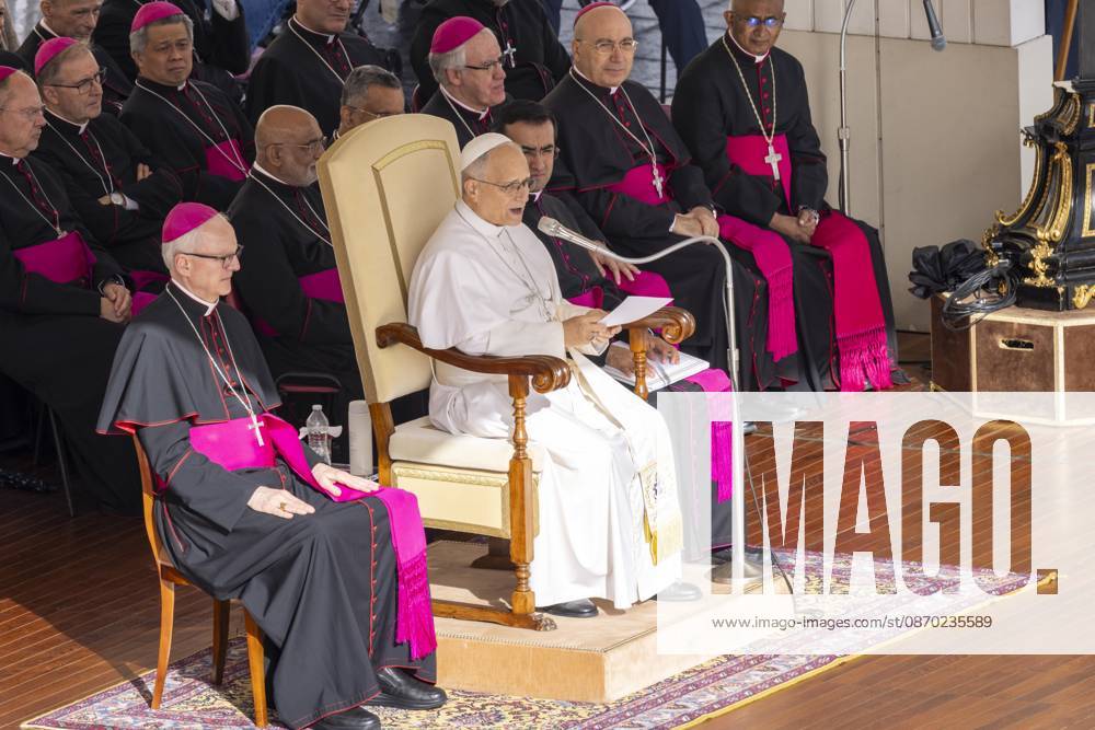 IPA89988244 - Italy, Rome, Vatican City, October 21, 2026: Pope Leo XIV during his weekly general audience in St. Peter s Square at the Vatican. Photo: Copyright Claudio Asquini Catholipressphoto
