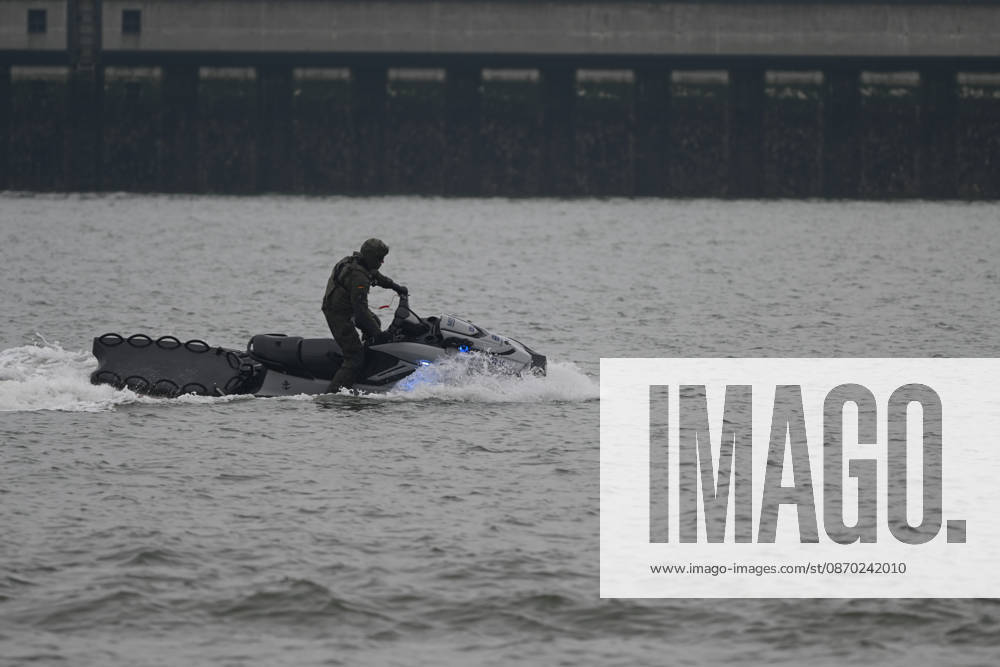 German Armed Forces Unveil New Biber Watercraft The German Navy presents its new Biber watercraft during a dynamic demonstration Soldiers demonstrate the fast and agile, militarily modified jet skis of the Maritime Interdiction Secur