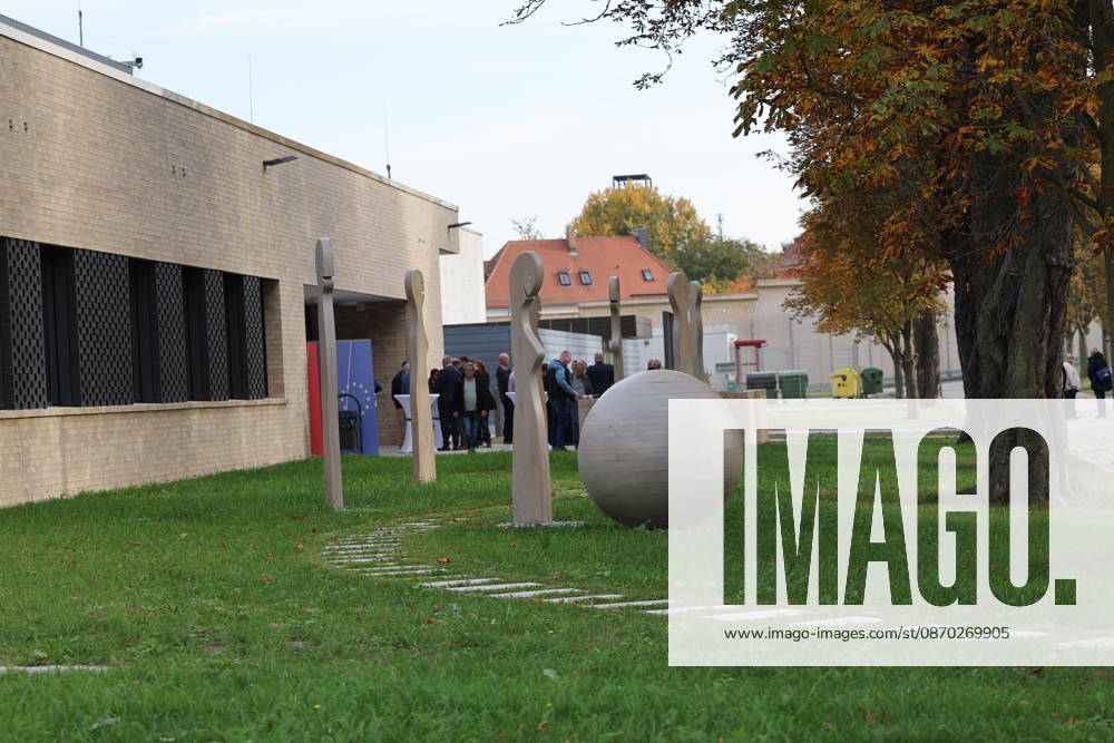 The Bautzen branch of the state-owned enterprise Sächsisches Immobilien und Baumanagement (SIB) today held a ceremony to mark the completion of the new prison kitchen at the Bautzen Correctional Facility. The previous prison kitc