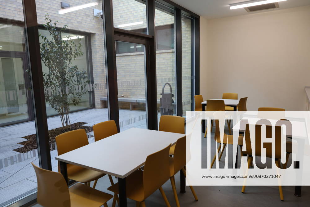 The Bautzen branch of the state-owned enterprise Sächsisches Immobilien und Baumanagement (SIB) today held a ceremony to mark the completion of the new prison kitchen at the Bautzen Correctional Facility. The previous prison kitc
