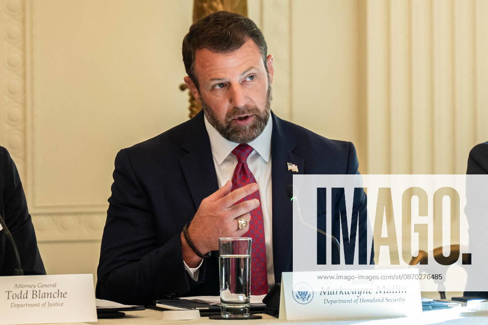 Secretary of Homeland Security MARKWAYNE MULLIN speaks during a White House roundtable hosted by President DONALD TRUMP focused on combating cybercrime, online fraud and foreign-based criminal networks targeting Americans. Washington United States - ZUMAk206 20261021_znp_k206_009