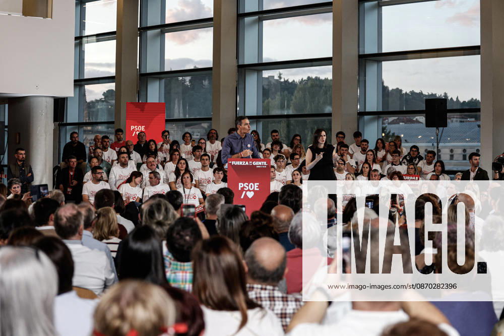 Pedro Sanchez at the pre-campaign rally in Burgos. Burgos Spain - ZUMAc250 20261021_zip_c250_012