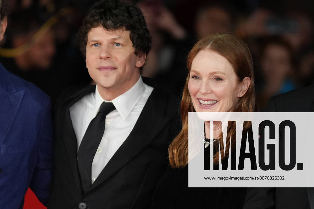 Julianne Moore Jesse Eisenberg At 21st Rome Film Fest Red Carpet - Rome Julianne Moore and Jesse Eisenberg attend the red carpet premiere of the film The Debut during the 21st Rome Film Fest in Rome, Italy on October 21, 2026. Photo by Andrea Bracaglia ABACAPRESS.COM Rome Italy Italy