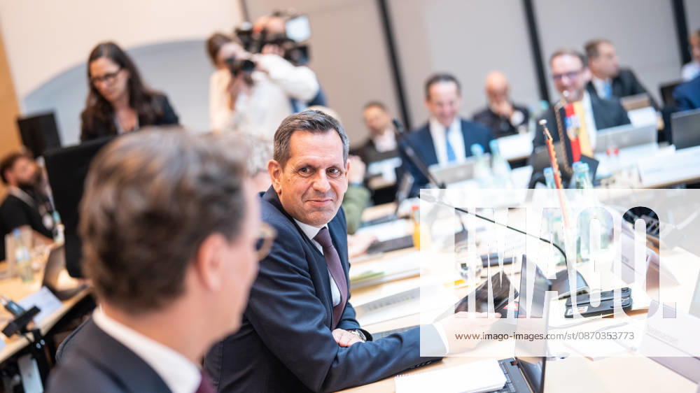 Opening: Start of the MPK with Olaf Lies, Minister-President of Lower Saxony, and Hendrik Wüst, Minister-President of North Rhine-Westphalia (on the left, out of focus). Conference of State Ministers-Presidents (MPK) in Berlin, Berlin, Germany, at the Bundesrat building