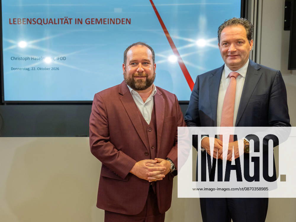 Presentation at the Federal Ministry of Agriculture and Forestry (BMLUK) by Norbert Totschnig (ÖVP), Managing Director of Haselmayer IFDD and Federal Minister of Agriculture and Forestry, Climate and Environmental Protection, Regions, and Water Management, Norb