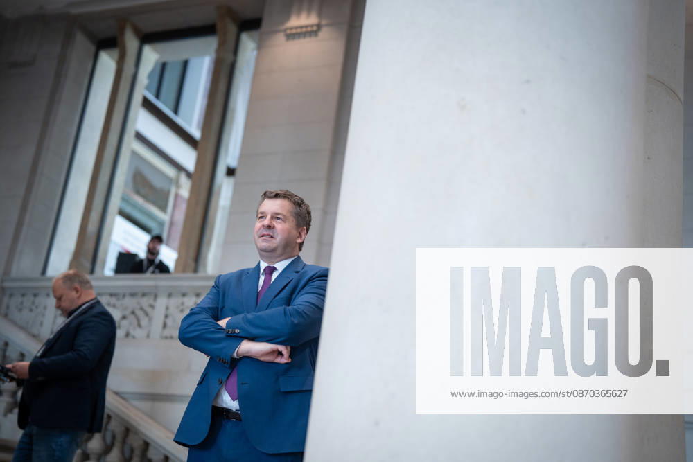Arrival at the Bundesrat Building: Sven Schulze, Executive Minister-President of Saxony-Anhalt; Conference of State Heads of Government; Minister-Presidents Conference (MPK) in Berlin, Berlin, Germany; Bundesrat Building