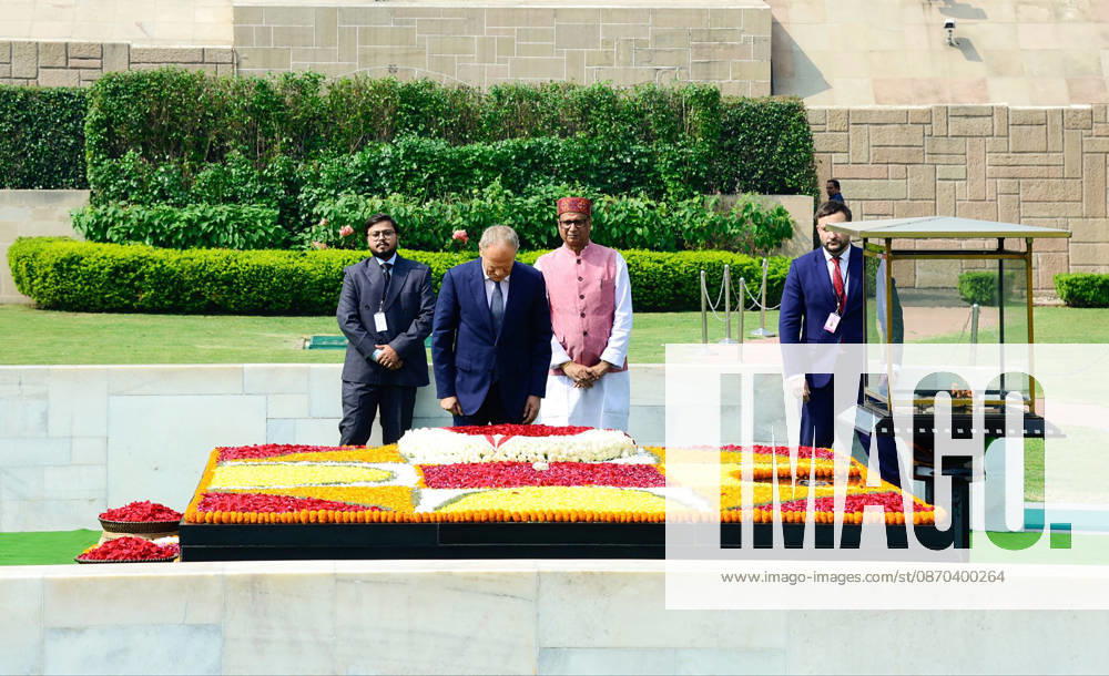 Poland PM Donald Tusk in India New Delhi, Oct 22 (ANI): Poland PM Donald Tusk pays tribute to Mahatma Gandhi at Raj Ghat, in New Delhi on Thursday. (@MEAIndia X ANI Photo) NEW DELHI Delhi India