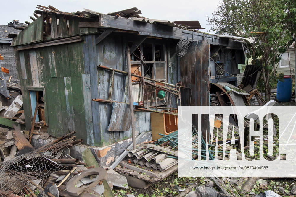 A residential area is damaged by a Russian attack in Dnipro, Ukraine, October 22, 2026. According to city head Borys Filatov, 11 private houses were damaged in the strike on Thursday morning, and one home burned down completely. (Photo by Mykola Miakshykov Ukrinform) Russian army attacks residential area in Dnipro