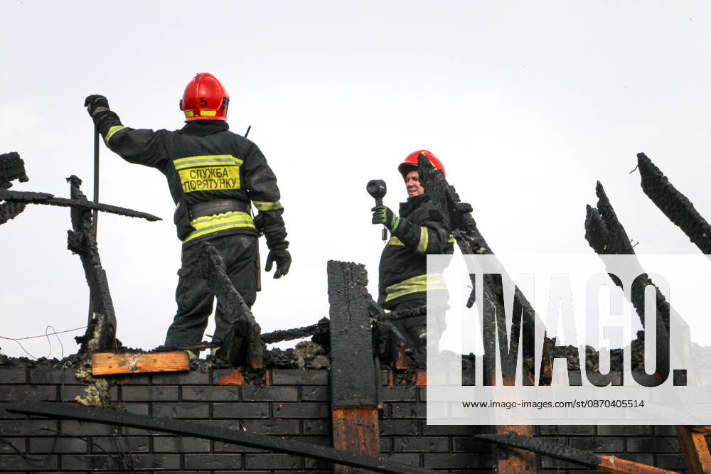 Rescuers respond to a Russian attack on a residential area in Dnipro, Ukraine, October 22, 2026. According to city head Borys Filatov, 11 private houses were damaged in the strike on Thursday morning, and one home burned down completely. (Photo by Mykola Miakshykov Ukrinform) Russian army attacks residential area in Dnipro