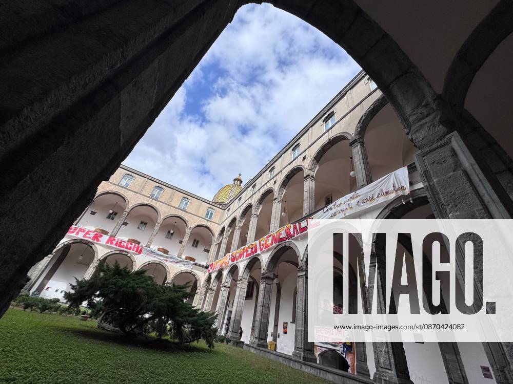 NAPLES, ITALY †OCTOBER 22, 2026: Students of the Collettivo autorganizzato universitario (CAU, the Self-Organised University Collective), together with Ecologia Politica Napoli (Ecopol), are occupying the Porta di Massa site of the University of Naples Federico II, which they took over on October 21. Francesco, a spokesperson for the collective, said: We are occupying our site against high rents, against the cost of living and for a right to study that is truly possible for everyone. A banner at the entrance presents the occupation as a step towards the October 30 general strike. The occupation came as the university announced that, from October 22 and until further notice, ordinary teaching woul - ZUMAq101 20261022_zna_q101_111