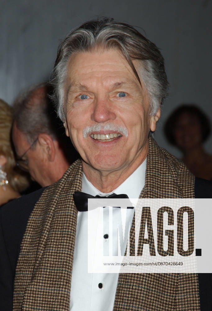 Washington D.C. - Tom Skerritt. 28th Annual Kennedy Center Honors recognizing Tony Bennett, Suzanne Farrell, Julie Harris, Robert Redford and Tina Turner held at the The Kennedy Center. Washington USA - ZUMAa123 20051204_zaa_a123_002