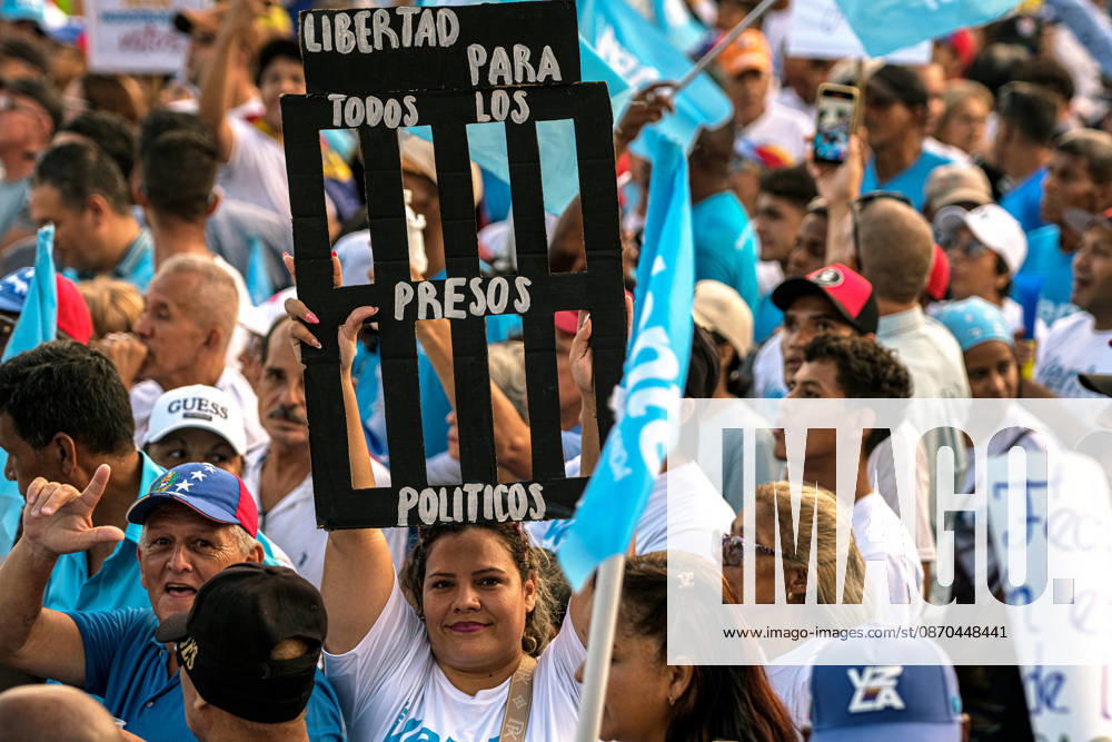 Venezuelan opposition supporters rally for free elections in Caracas CARACAS, VENEZUELA - OCTOBER 22: Members of political organizations such as Vente Venezuela, Primero Justicia, and Voluntad Popular gather in the surroundings of Plaza Venezuela in response to the call made by Venezuelan opposition leader and pro-democracy activist Maria Corina Machado, featuring speeches from various political and social leaders focused on memory, respect, democracy, and the demand for free elections in Caracas, Venezuela on October 22, 2026. Diko Betancourt Anadolu Caracas Venezuela. Editorial use only. Please get in touch for any other usage.