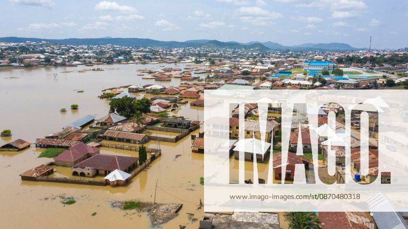 How mental health care is helping Africa’s flood survivors feel safe again Flooding in Kabawa Lakoja Kogi State, Nigeria. Photo : bird story agency
