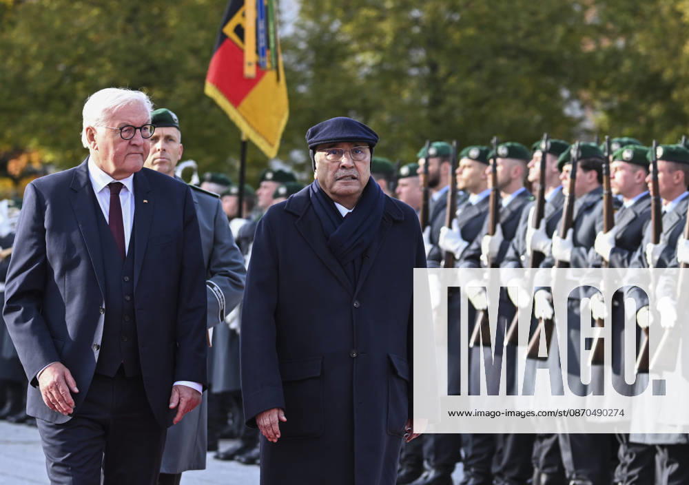 Pakistani President Asif Ali Zardari in Berlin BERLIN, GERMANY - OCTOBER 23: German President Frank-Walter Steinmeier welcomes Pakistani President Asif Ali Zardari during a military ceremony at the German Ministry of Defense in Berlin, Germany, on October 23, 2026. Halil Sagirkaya Anadolu Berlin Germany. Editorial use only. Please get in touch for any other usage.