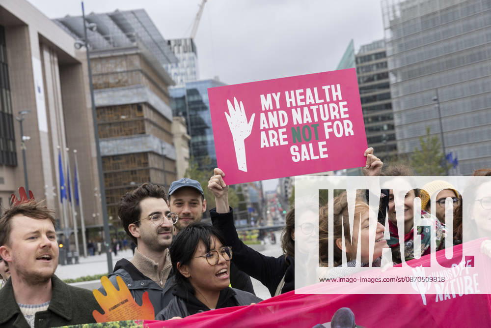 Hands off Nature Brussels, 23 10 2026 : Manifestation , Hands off Nature in the presence of Commissioner Jessika Roswall. Credit : Content Curation . Brussels Belgium