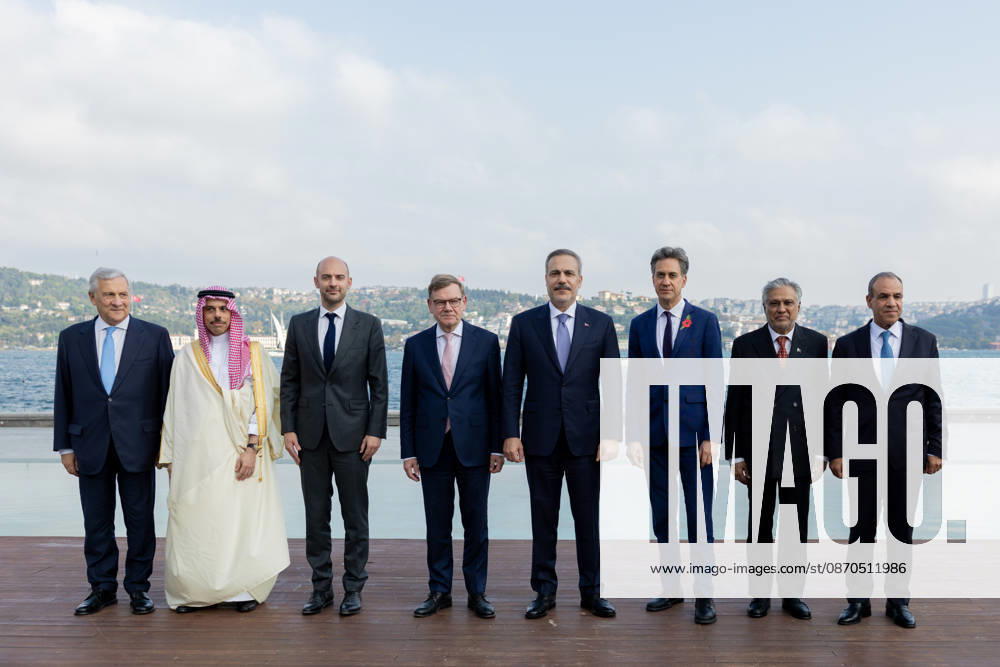 R4 and E3 Foreign Ministers Meeting in Istanbul ISTANBUL, TURKIYE - OCTOBER 23: Turkish Foreign Minister Hakan Fidan, British Foreign Minister Ed Miliband, German Foreign Minister Johann Wadephul, French Foreign Minister Jean-Noel Barrot, Italian Deputy Prime Minister and Foreign Minister Antonio Tajani, Pakistani Foreign Minister Muhammad Ishaq Dar, Egyptian Foreign Minister Badr Abdelatty and Saudi Foreign Minister Faisal bin Farhan Al Saud pose for a family photo during the R4 and E3 Foreign Ministers Meeting, in Istanbul, Turkiye on October 23, 2026. Mustafa Hatipoglu Anadolu Istanbul Turkey. Editorial use only. Please get in touch for any other usage.