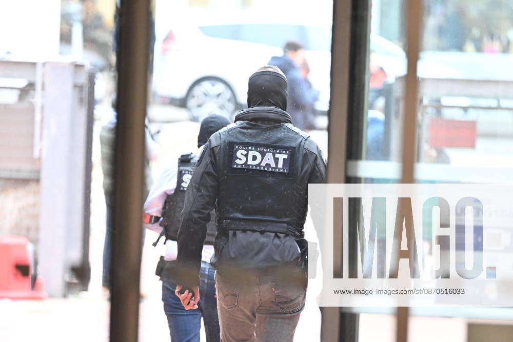 Deadly drive-by shooting attack in Paris suburb of Trappes TRAPPES, FRANCE - OCTOBER 23: SDAT member investigate the scene following a shooting killing at least one person and injuring four others according to police sources, in Trappes, Paris suburb, France on October 23, 2026. Mustafa Yalcin Anadolu Trappes France. Editorial use only. Please get in touch for any other usage.