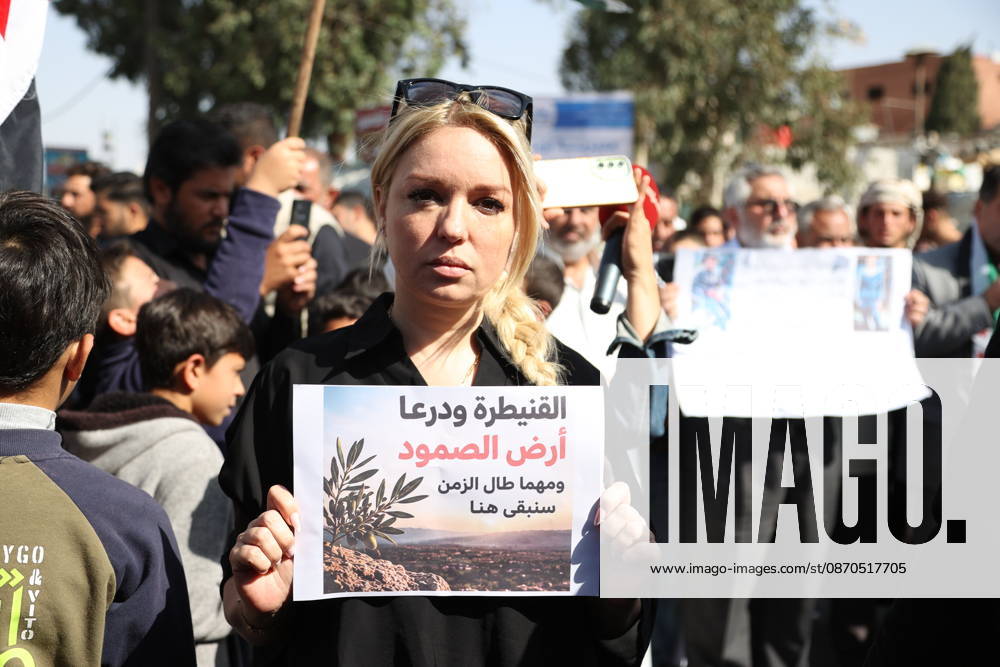 Protest against Israel’s ongoing attacks and violations in Syria QUNEITRA, SYRIA - OCTOBER 23: Syrians gather to protest the Israeli army’s attacks, raids and violations on border areas in Quneitra, Syria on October 23, 2026. Izz Aldien Alqasem Anadolu Quneitra Syria. Editorial use only. Please get in touch for any other usage.