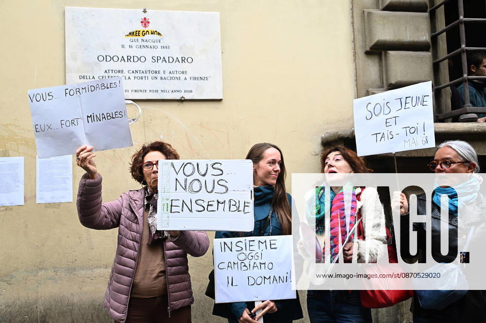 In front of the Machiavelli High School on Via Santo Spirito, a group of teachers held an open lesson on the street with megaphones and signs, addressing students leaning out of their windows and standing in front of the occupied school s door. Florence, October 23, 2026 Florence Italy - ZUMAa289 20261023_zia_a289_133