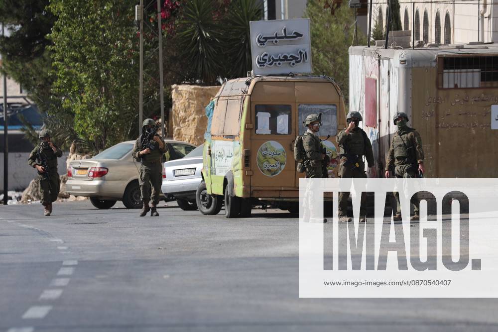 Israeli Forces Raid Hebron Homes HEBRON, PALESTINE, OCTOBER 23, 2026: Israeli forces raid homes belonging to the al-Jaaba family following a shooting attack at a military checkpoint at the entrance to Hebron in the occupied West Bank. The raids come as Israeli forces close entrances to the city and conduct searches following the attack earlier in the day. HEBRON Palestine, State of