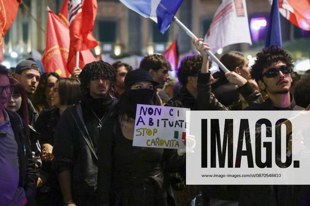 Protesters Clash with Police in Naples Students, trade union members and activists from Potere al Popolo take part in a demonstration against the rising cost of living in Piazza Municipio. Clashes between demonstrators and police break out during the protest. ABP17675