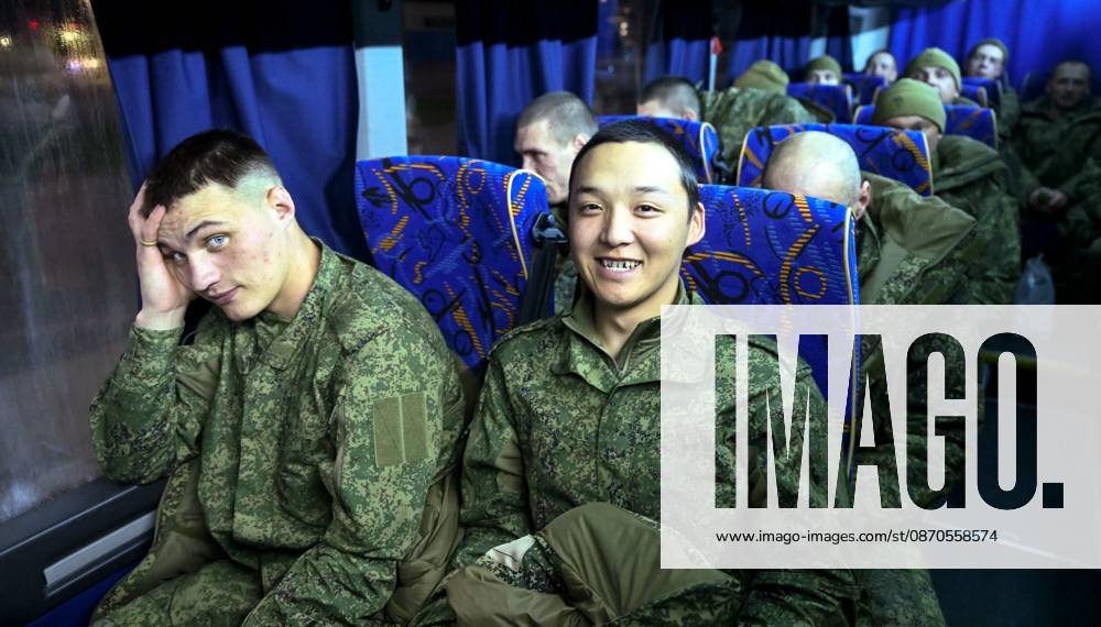 Belarus Russia Ukraine Military Operation POWs Exchange 9271486 23.10.2026 Russian prisoners of war, released from Ukrainian captivity amid Russia s military operation in Ukraine, sit in a bus upon arrival at an airfield in Moscow region, Russia. Russia and Ukraine on October 23 completed a swap of 270 prisoners of war each. Ilya Pitalev Sputnik Moscow region Russia
