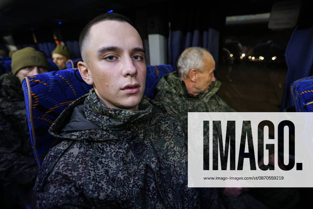 RUSSIA, MOSCOW REGION - OCTOBER 23, 2026: Russian servicemen released from Ukrainian captivity are seen in a bus. Georgy Chernyshov TASS 99833318
