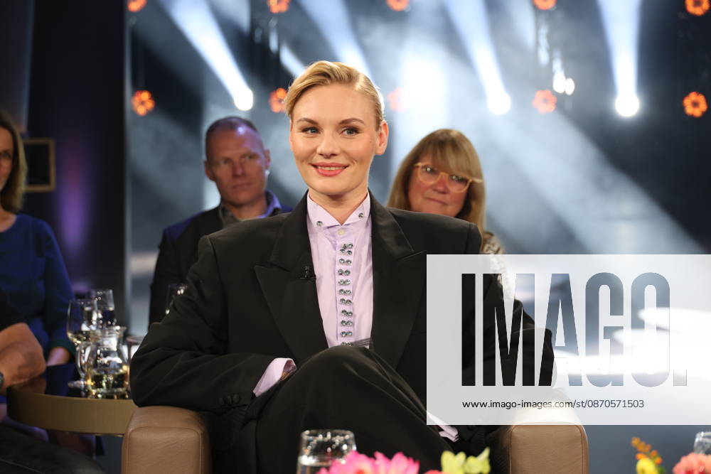 Rosalie Thomass, actress, guest on the NDR Talk Show; photo op on October 23, 2026, at the Hamburg Lokstedt television studio prior to the broadcast on NDR Television s Channel 3