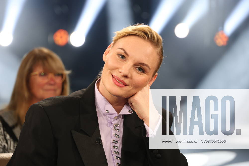 Rosalie Thomass, actress, guest on the NDR Talk Show; photo op on October 23, 2026, at the Hamburg Lokstedt television studio prior to the broadcast on NDR Television s Channel 3